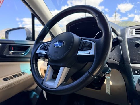 Used 2015 Subaru Legacy 2.5i Premium AWD/4WD image 10