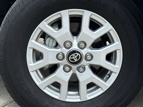 Used 2025 Toyota Tacoma SR5 RWD image 10