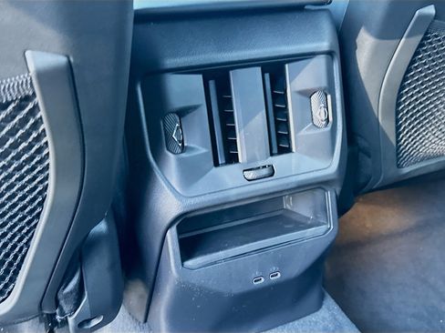 New 2025 BMW X3 xDrive30i w/ Convenience Package image 19