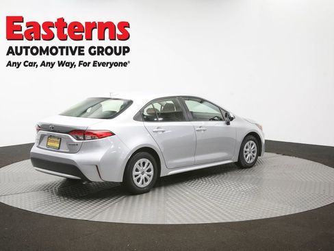 Used 2022 Toyota Corolla LE FWD image 40