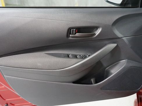 Used 2025 Toyota Corolla LE image 27