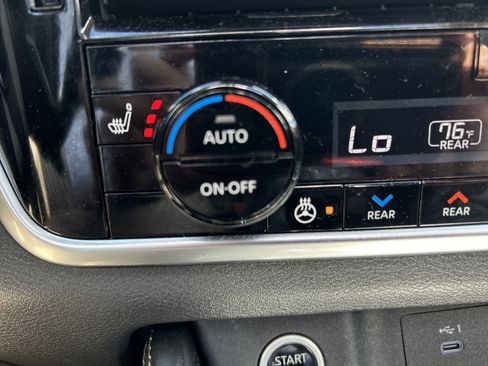 Used 2023 Nissan Rogue Platinum w/ Platinum Premium Package AWD/4WD image 30