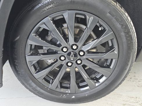 Used 2022 Chevrolet Traverse RS image 16