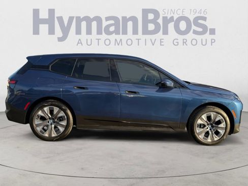 Used 2025 BMW iX xDrive50 w/ Convenience Package image 2