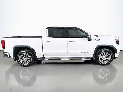 Used 2022 GMC Sierra 1500 Denali AWD/4WD image 19