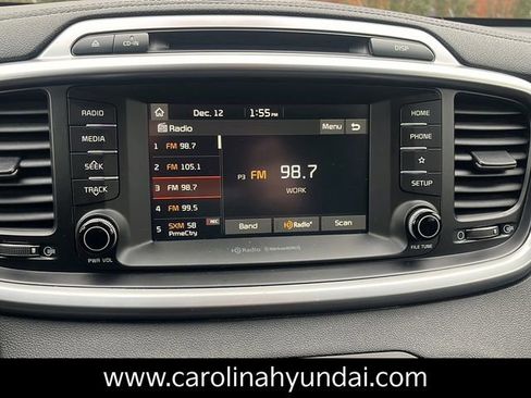 Used 2019 Kia Sorento EX image 21