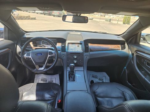 Used 2016 Ford Taurus Limited FWD image 11