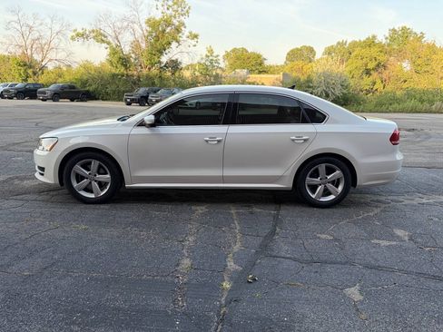 Used 2015 Volkswagen Passat 1.8T SE FWD image 4
