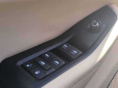 New 2026 Jeep Grand Cherokee L Limited RWD image 26