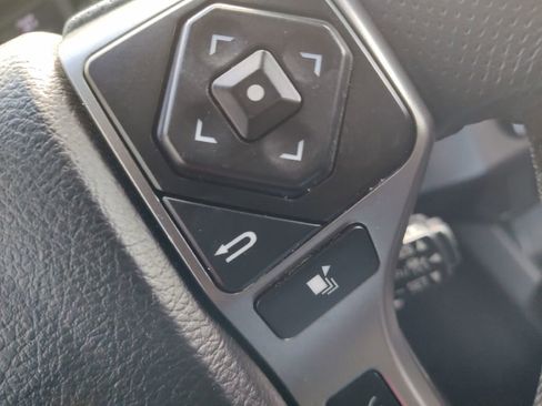 Used 2021 Toyota Tacoma TRD Sport image 27