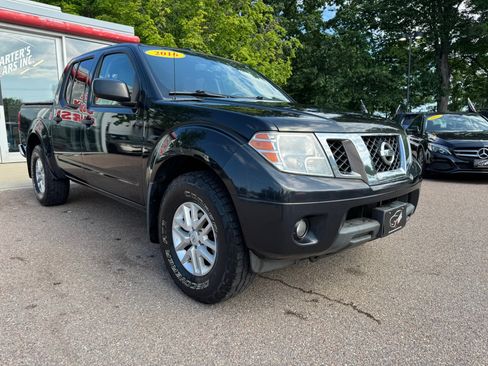 Used 2016 Nissan Frontier SV w/ SV Value Truck Package AWD/4WD image 3