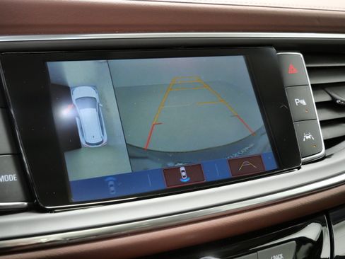 Used 2019 Buick Enclave Avenir w/ Avenir Technology Package AWD/4WD image 30