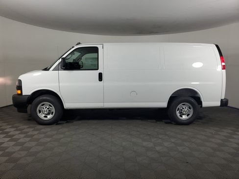 New 2025 Chevrolet Express 2500 w/ Driver Convenience Package image 7