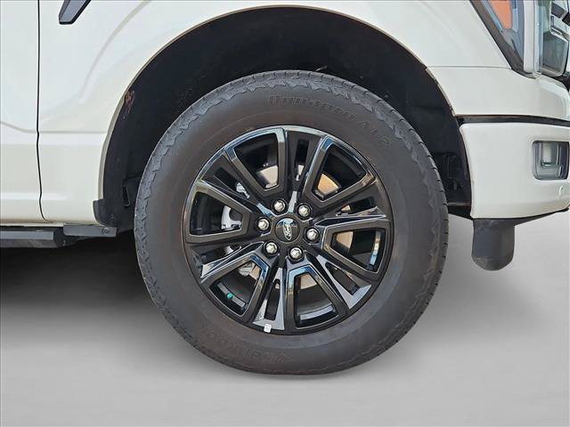 Used 2025 Ford F150 Platinum w/ FX4 Off-Road Package AWD/4WD image 24