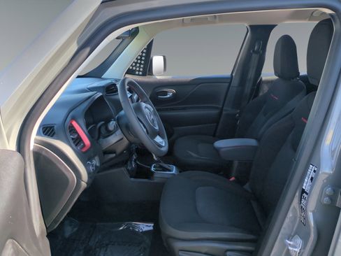 Used 2023 Jeep Renegade Trailhawk image 10