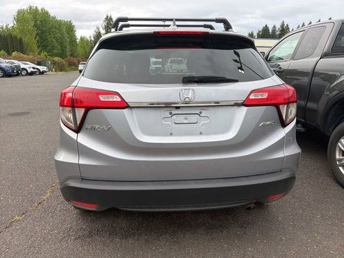 Used 2021 Honda HR-V EX image 4