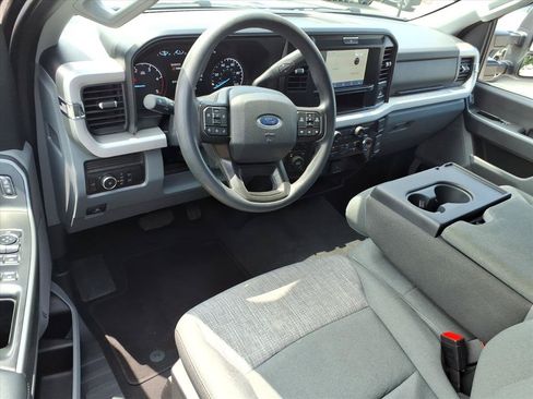 Used 2025 Ford F250 XLT AWD/4WD image 18