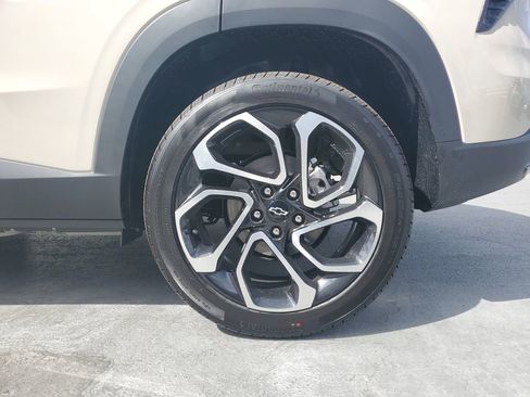 New 2026 Chevrolet Trax RS w/ Driver Confidence Package FWD image 6