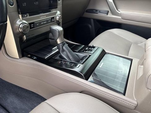 Certified 2020 Lexus GX 460 Premium w/ Premium Package AWD/4WD image 21