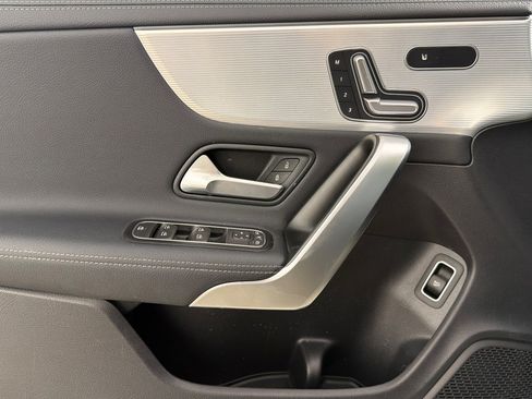 Used 2023 Mercedes-Benz CLA 250 image 10