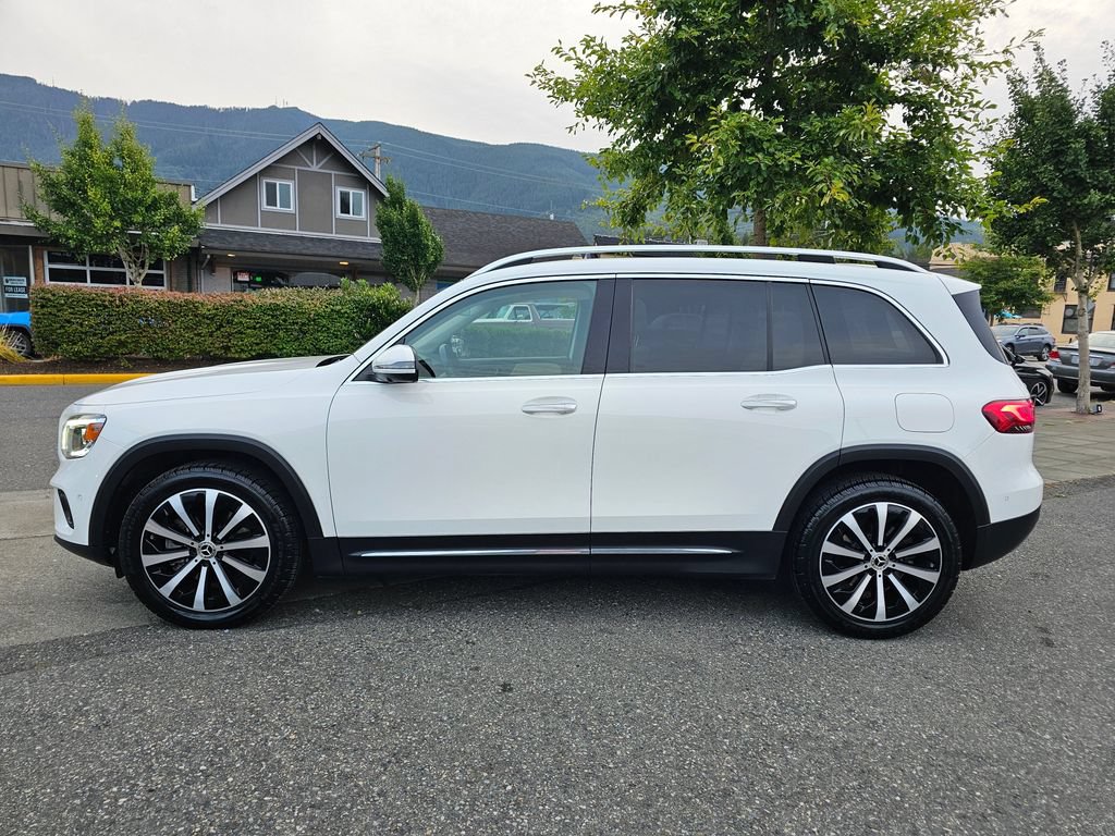 Used 2021 Mercedes-Benz GLB 250 4MATIC image 8