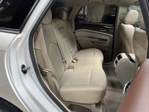 Used 2016 Cadillac SRX Luxury w/ Driver Assist Package FWD image 23