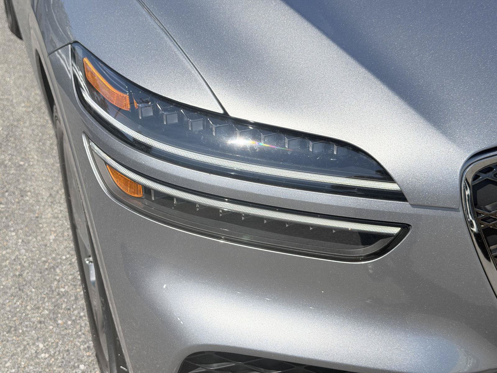 Used 2026 Genesis GV70 2.5T AWD/4WD image 11