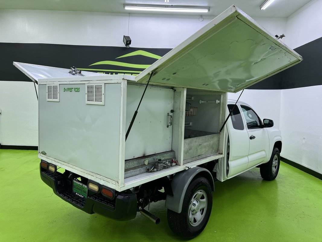 Used 2023 Toyota Tacoma SR AWD/4WD image 10