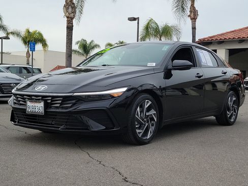 Certified 2025 Hyundai Elantra Sport image 5