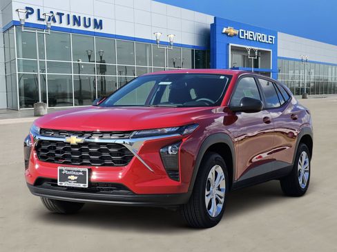 New 2026 Chevrolet Trax LS FWD image 2