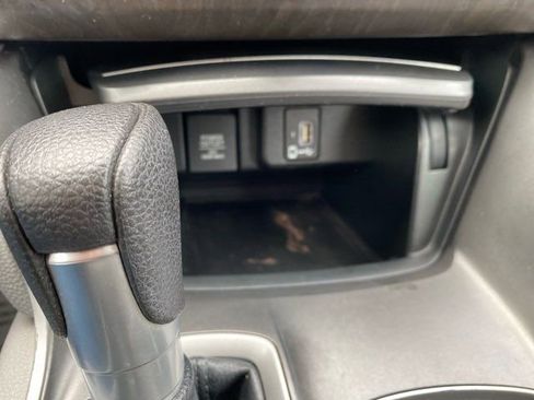 Used 2020 Honda Accord EX image 16