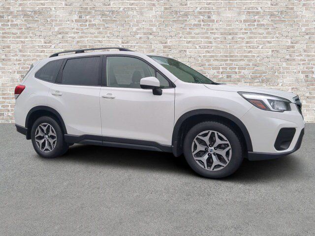 Used 2020 Subaru Forester Premium AWD/4WD image 1