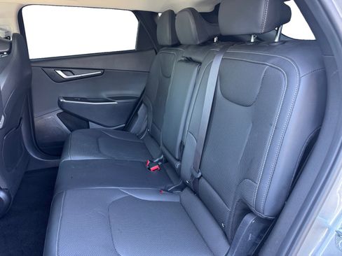 Used 2023 Kia EV6 Wind RWD image 13