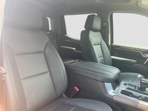 Used 2023 GMC Sierra 1500 SLT w/ SLT Premium Plus Package AWD/4WD image 29