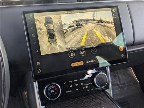 Used 2023 Land Rover Range Rover SE image 13