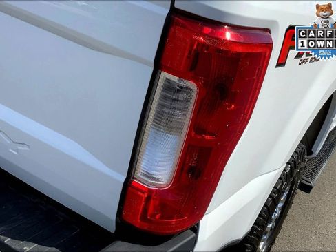 Used 2019 Ford F250 XLT w/ XLT Premium Package image 25