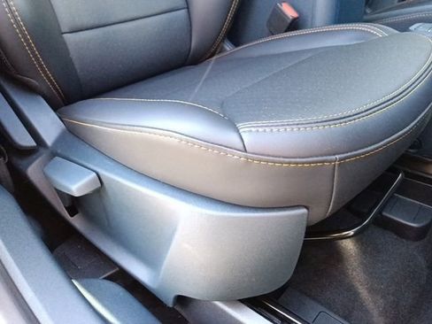 Certified 2025 Ford Maverick Tremor image 32