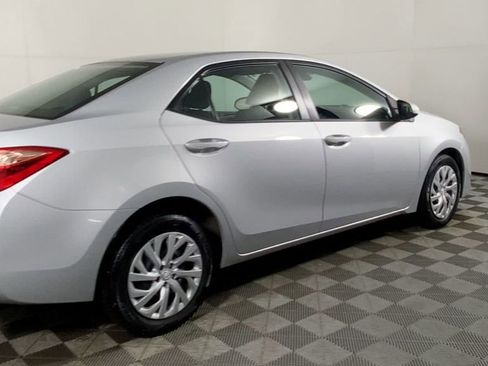 Used 2019 Toyota Corolla LE image 10