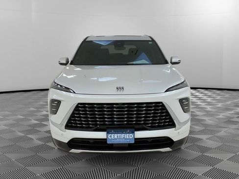 Certified 2025 Buick Enclave Avenir w/ Super Cruise Package image 8