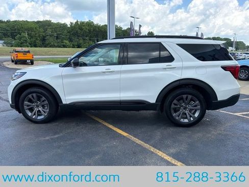 New 2026 Ford Explorer Active w/ Active Comfort Package AWD/4WD image 4