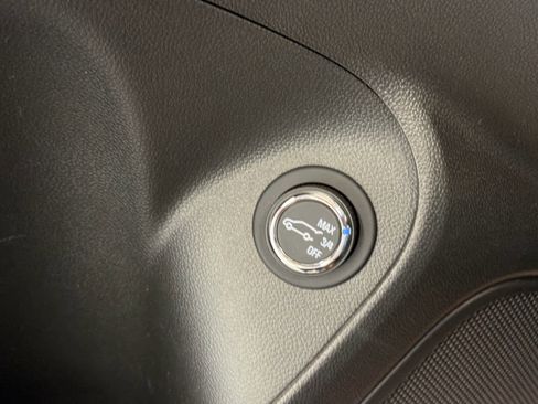 Used 2025 Buick Encore GX Preferred FWD image 20