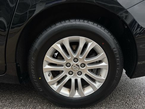 Used 2017 Toyota Sienna XLE image 34
