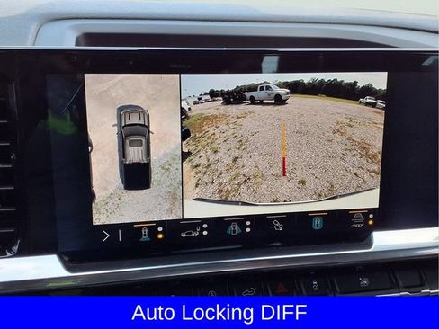 Used 2023 Chevrolet Silverado 1500 High Country w/ High Country Premium Package AWD/4WD image 8