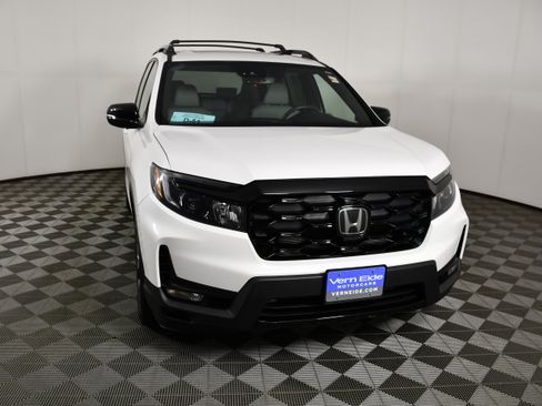 Certified 2023 Honda Passport Elite image 3