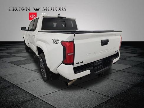Used 2024 Toyota Tacoma TRD Sport image 4