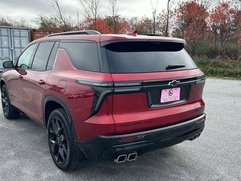 Certified 2024 Chevrolet Traverse RS image 5