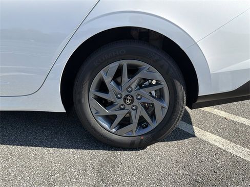 New 2026 Hyundai Elantra Blue image 19