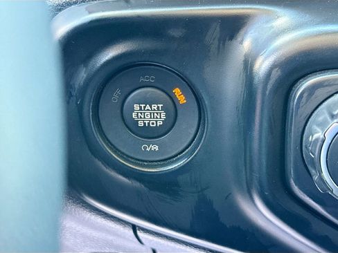 Used 2023 Jeep Wrangler Sport S image 15