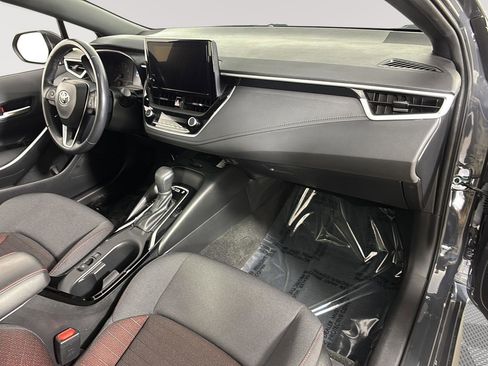 Used 2024 Toyota Corolla SE w/ SE Premium Package image 16