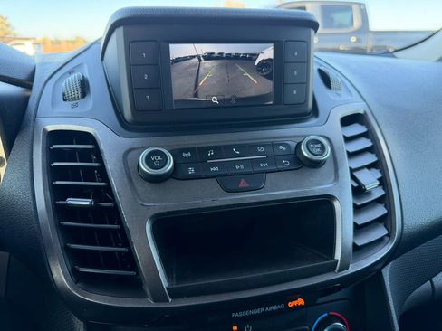 Used 2019 Ford Transit Connect XL FWD image 21